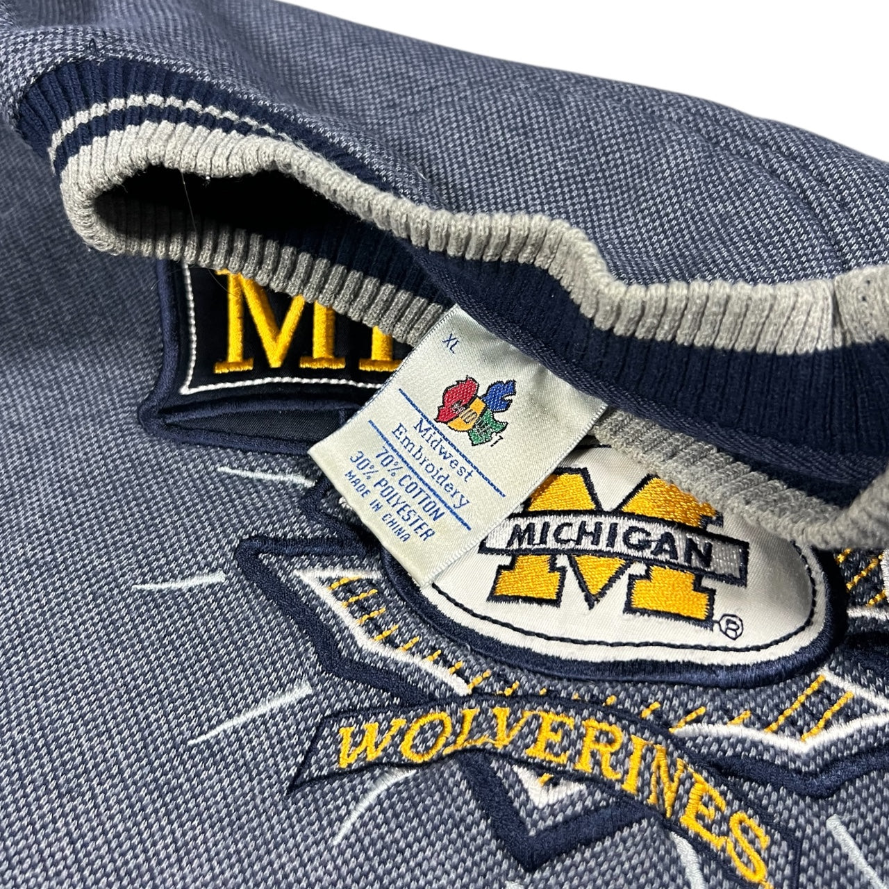 90s Midwest Embroidery University of Michigan Wolverines Blue Crewneck Embroidered Sweatshirt Men’s XL