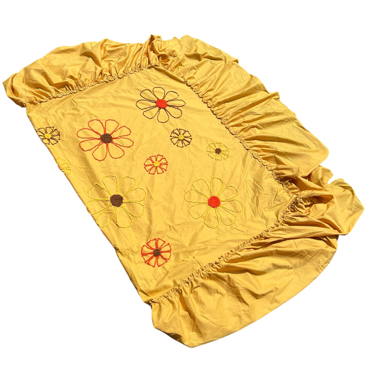 60s 70s Floral Embroidered Bedspread 86” x 53” Full Bed Cover Shag Carpet Flowers Ruffle Trim