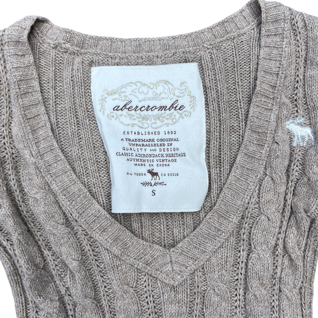 トップス vintage Abercrombie&Fitch y2k knit L Y2K Abercrombie & Fitch Biege Cable Knit Longsleeve Sweater Deep V