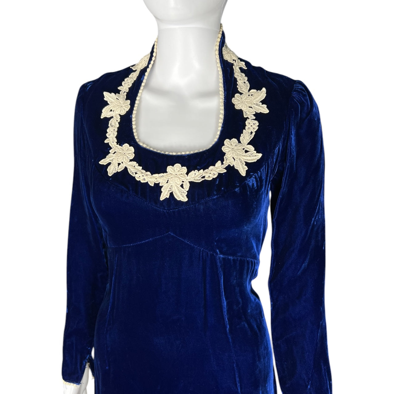 Vintage 60s 70s Medieval Revival Sapphire Velvet Gown Queen Anne Collar White Lace Sz 8