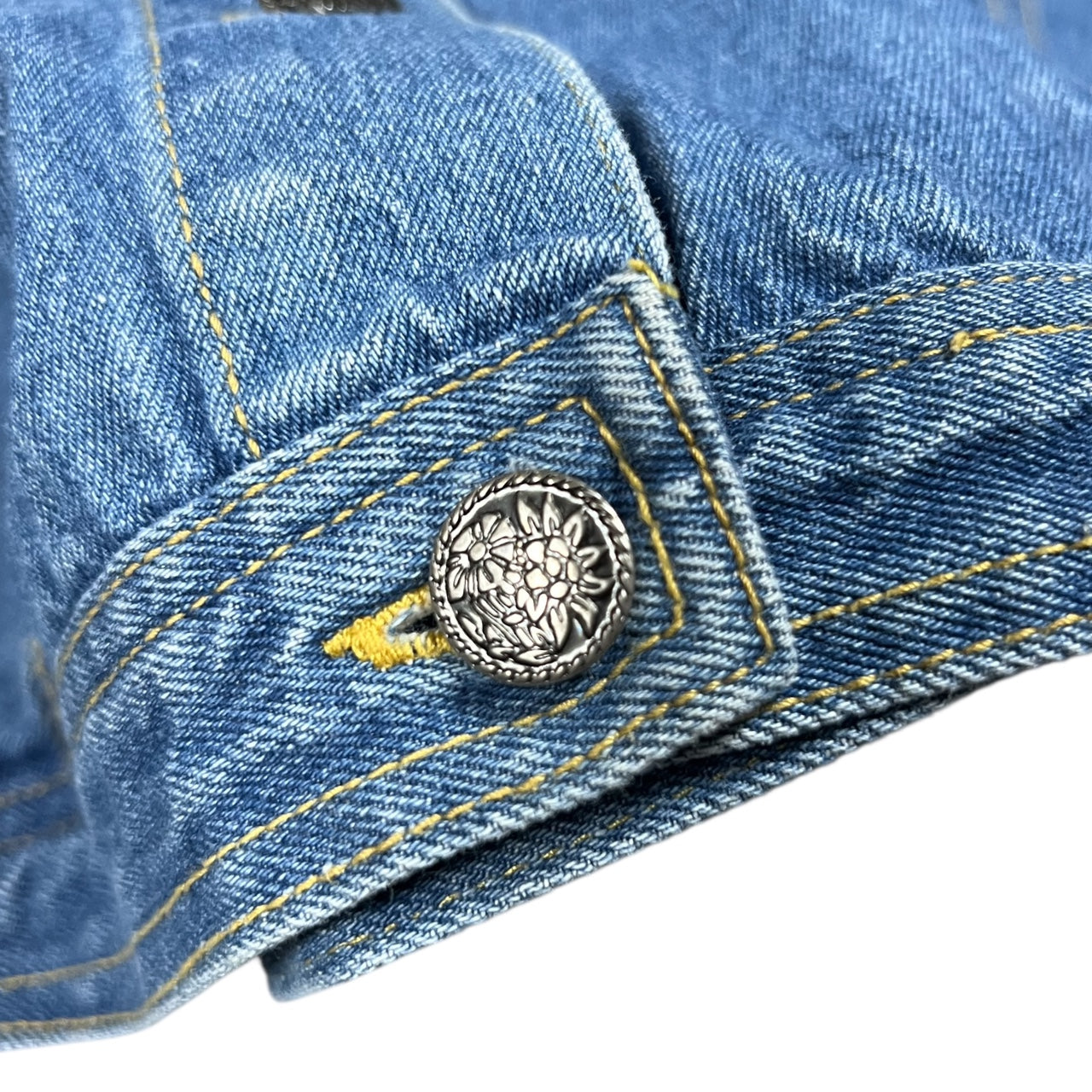 90s KZK Denim Trucker Vest Black Velvet Collar Pockets Women’s Large Metal Floral Buttons