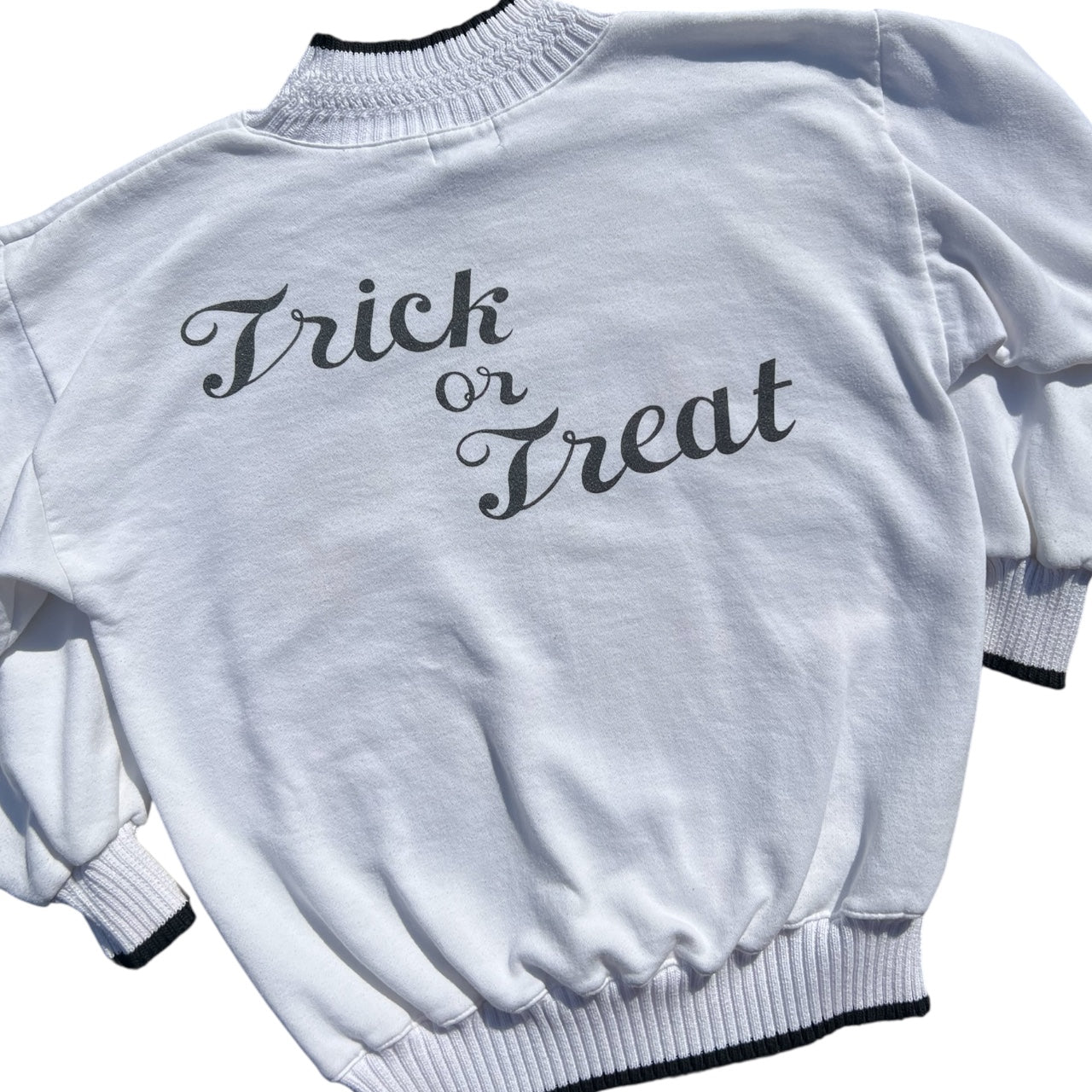 90s Triples Halloween Trick or Treat Jack-O-Lantern Sweatshirt Women’s Small Candy Corn Bats
