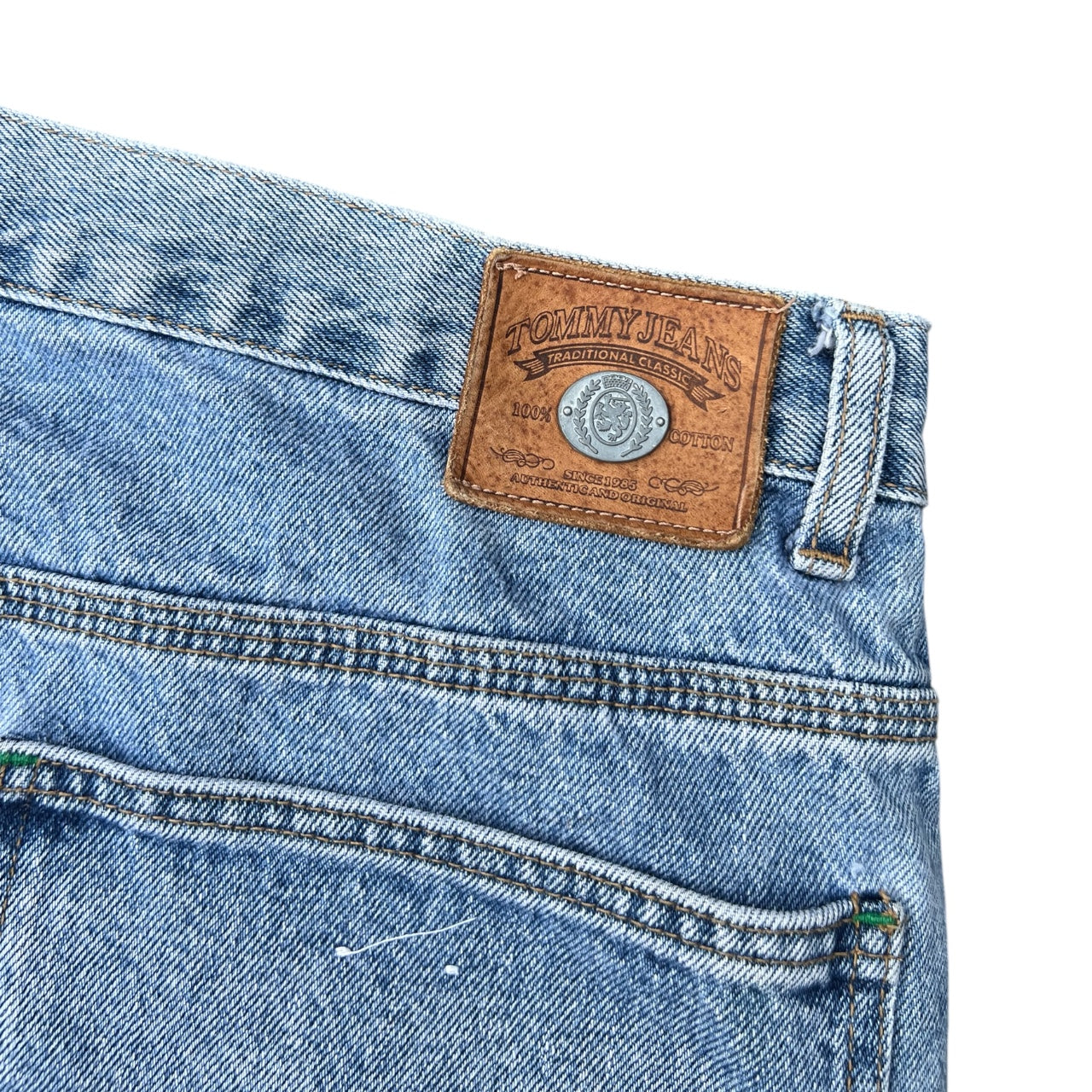 90s Y2K Tommy Hilfiger Faded Lightwash Denim Carpenter Jeans Relaxed Fit Men’s 44x32