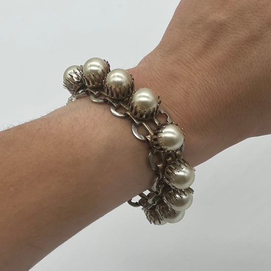 Vintage Faux Pearl Silver Toned Clasp Bracelet 7 3/8”
